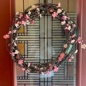 Source Unknown Pink and White Floral Wreath
